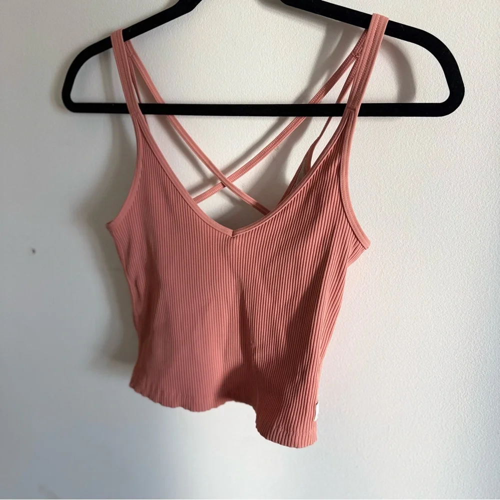 Vuori Women's Ribbed Cropped Tank Top Peach Athletic Athleisure Workout Small - Picture 6 of 6